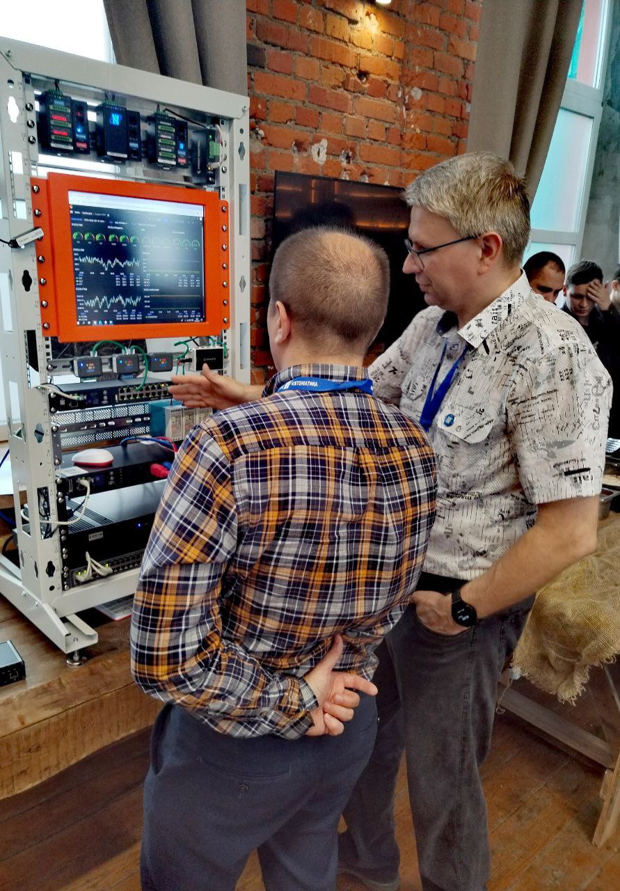 Обсуждение на выставке